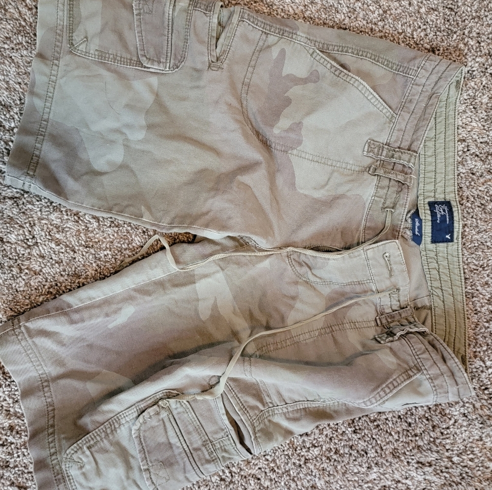 American Eagle Camo Bermuda Shorts